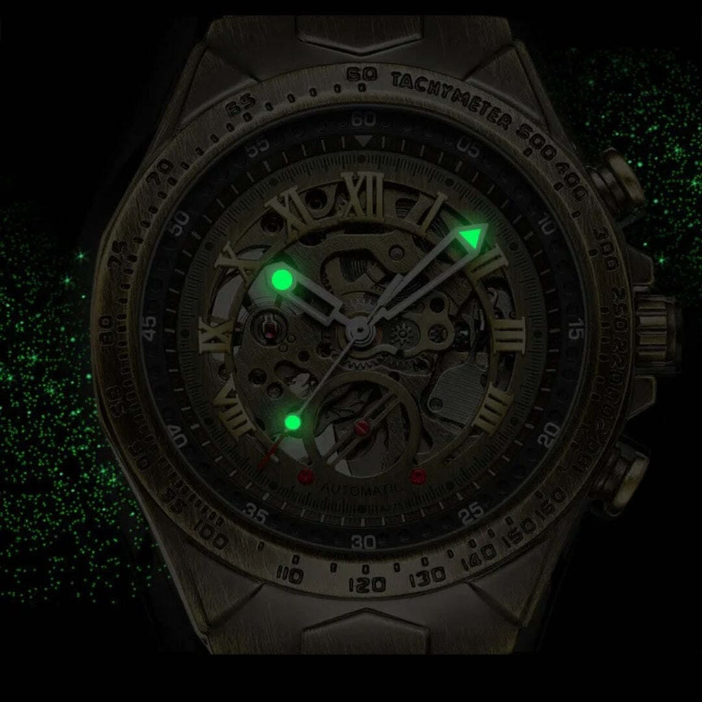 Montre automatique lumineux pendant la nuit 
