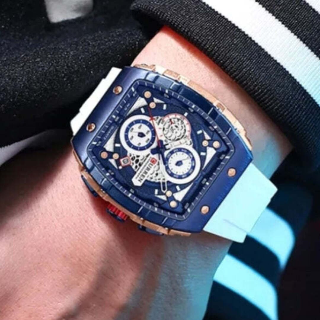 Montre curren à Quartz blanc au poignet 