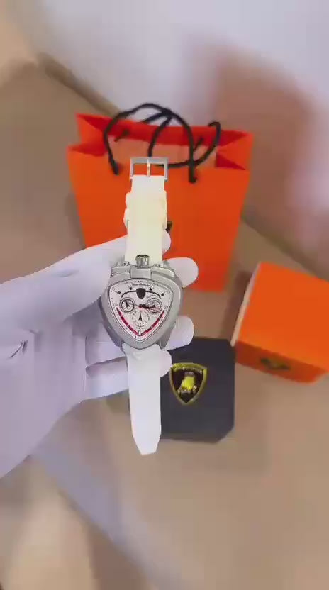Montre Chronographe Boîtier Triangulaire