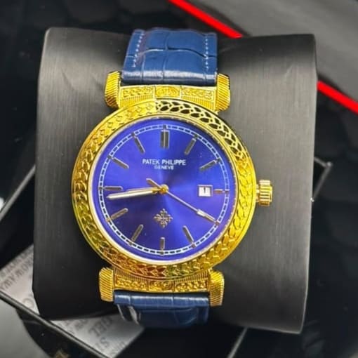 Montre Patek Philippe violet, vue debout 