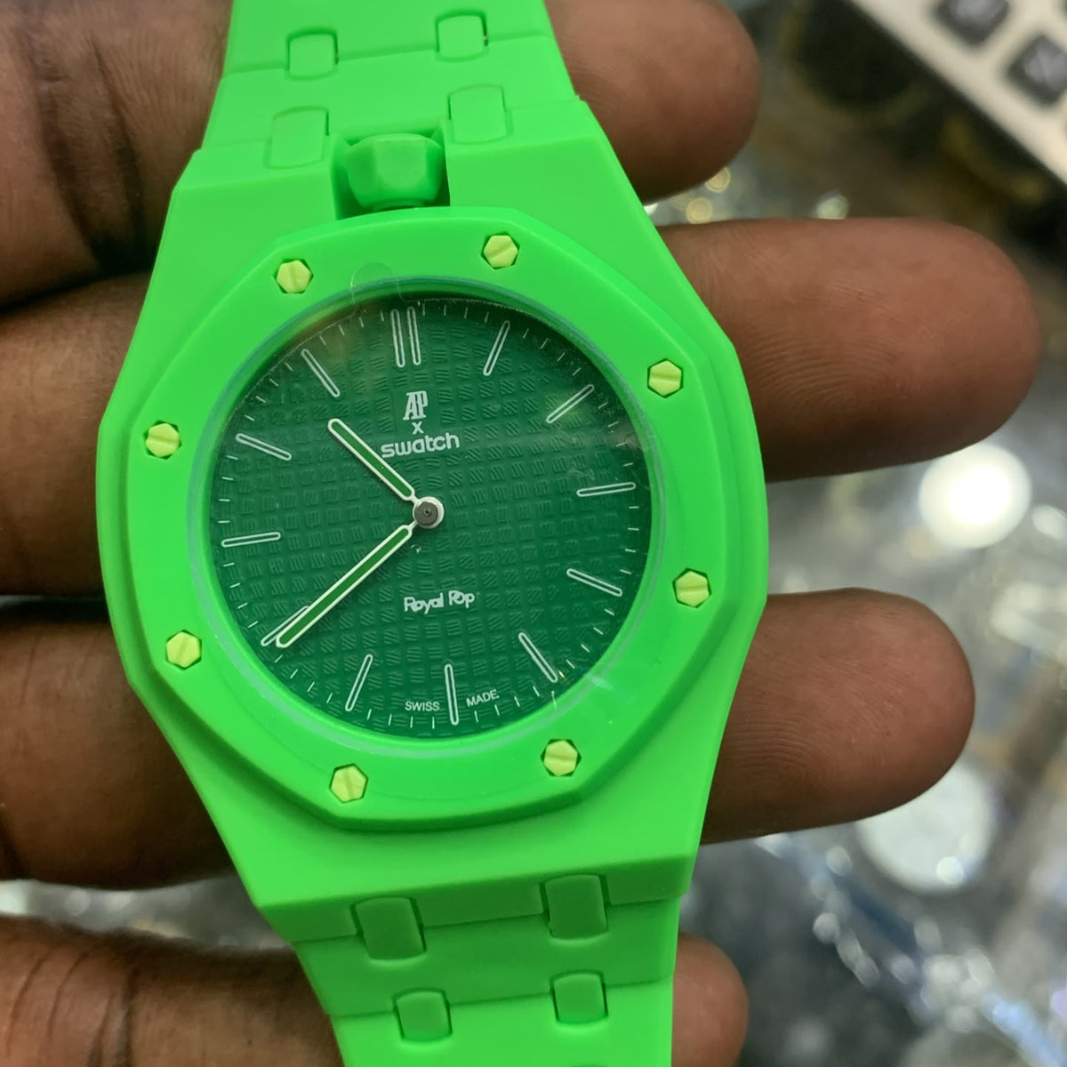Montre Octogonale Contemporaine – Collection Couleurs