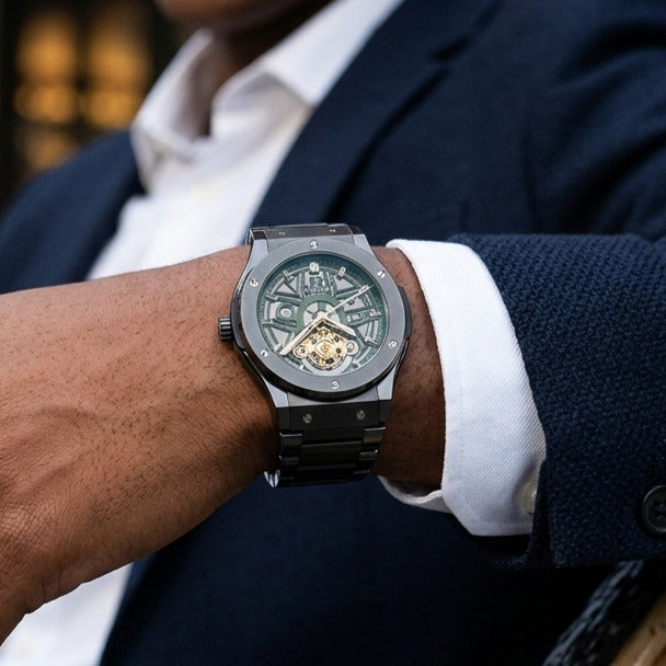 Montre hublot, portée au poignet 