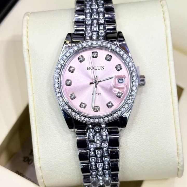Montre Femme Strass – Bolun, Cadran Coloré et Bracelet Maillons