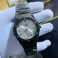 Montre hublot, vue de face 