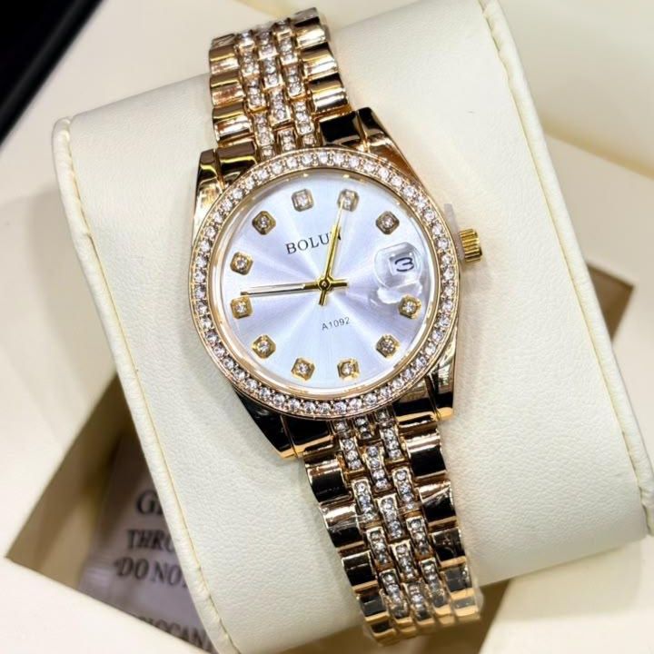 Montre Femme Strass – Bolun, Cadran Coloré et Bracelet Maillons