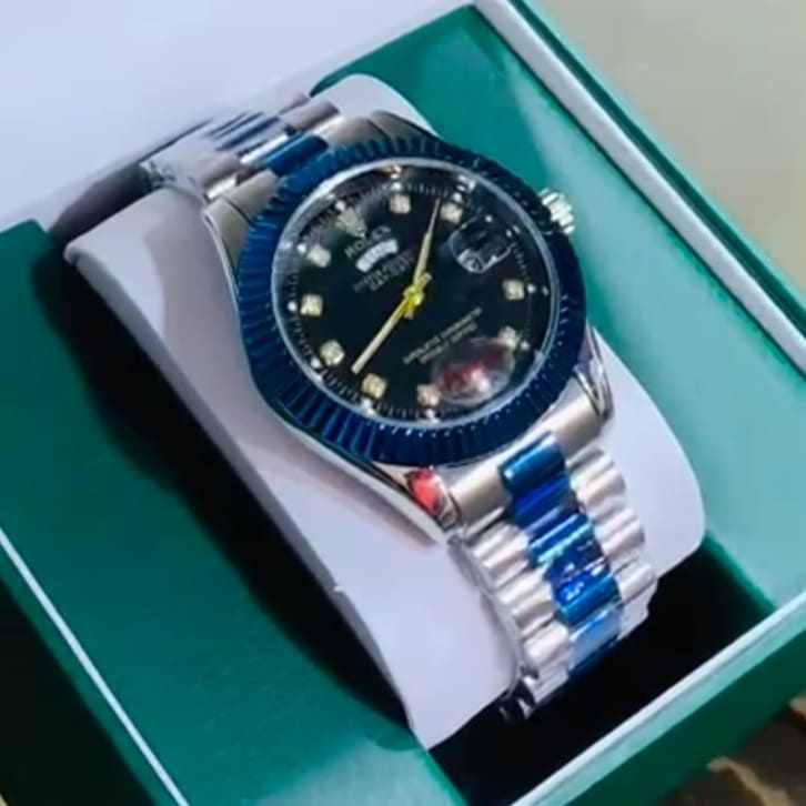 Montre Homme Cadran Alvéolé Doré