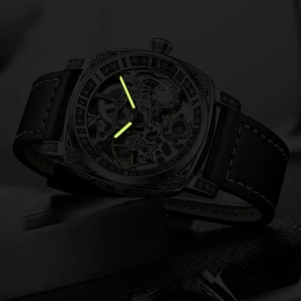 Montre squelette boîtier carré, vue d'ensemble du produit