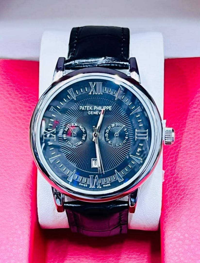 Montre Patek Philippe à Quartz, vue verticale 