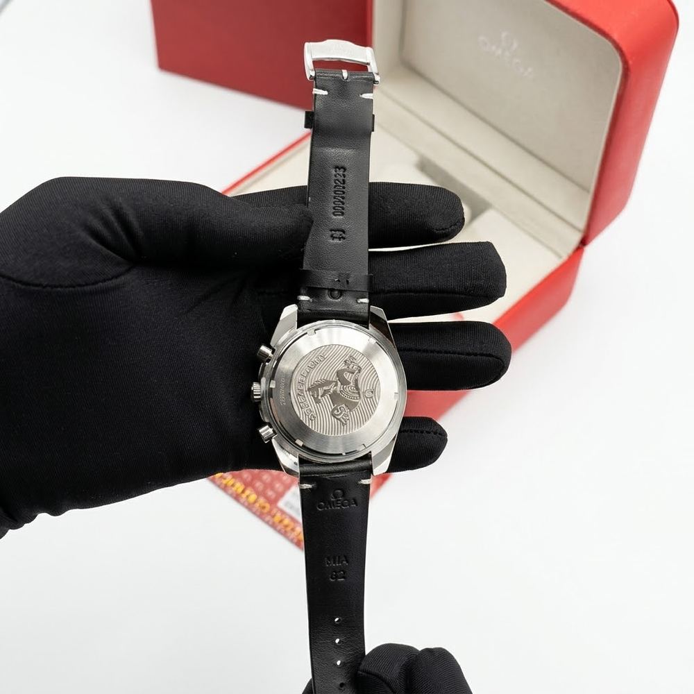 Montre homme style chronographe, index lumineux et aiguilles – photo 14